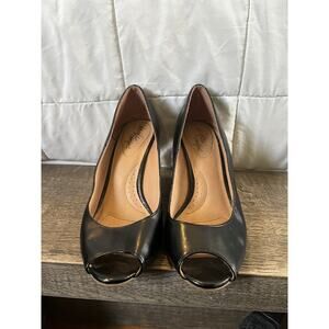 Dexflex Comfort Women's size 8 Black Leather Peep Toe Wedges